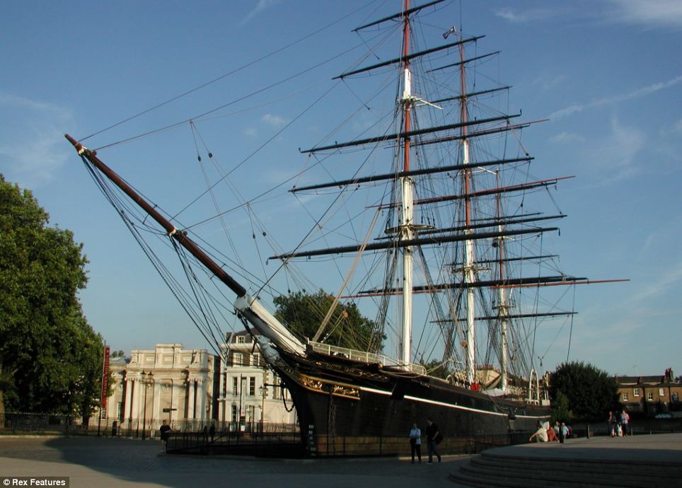 Пожар на знаменитом паруснике Cutty Sark