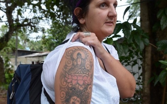 Британскую туристку арестовали за тату